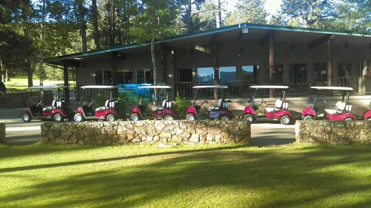 Pendaries Village Lodge Rociada Exterior photo